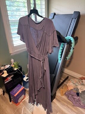 Periwinkle tie waist maternity wrap dress